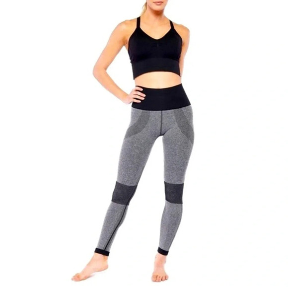 Electric yoga ribbed waist leggings in excellent condition size medium large​​ - Picture 1 of 3